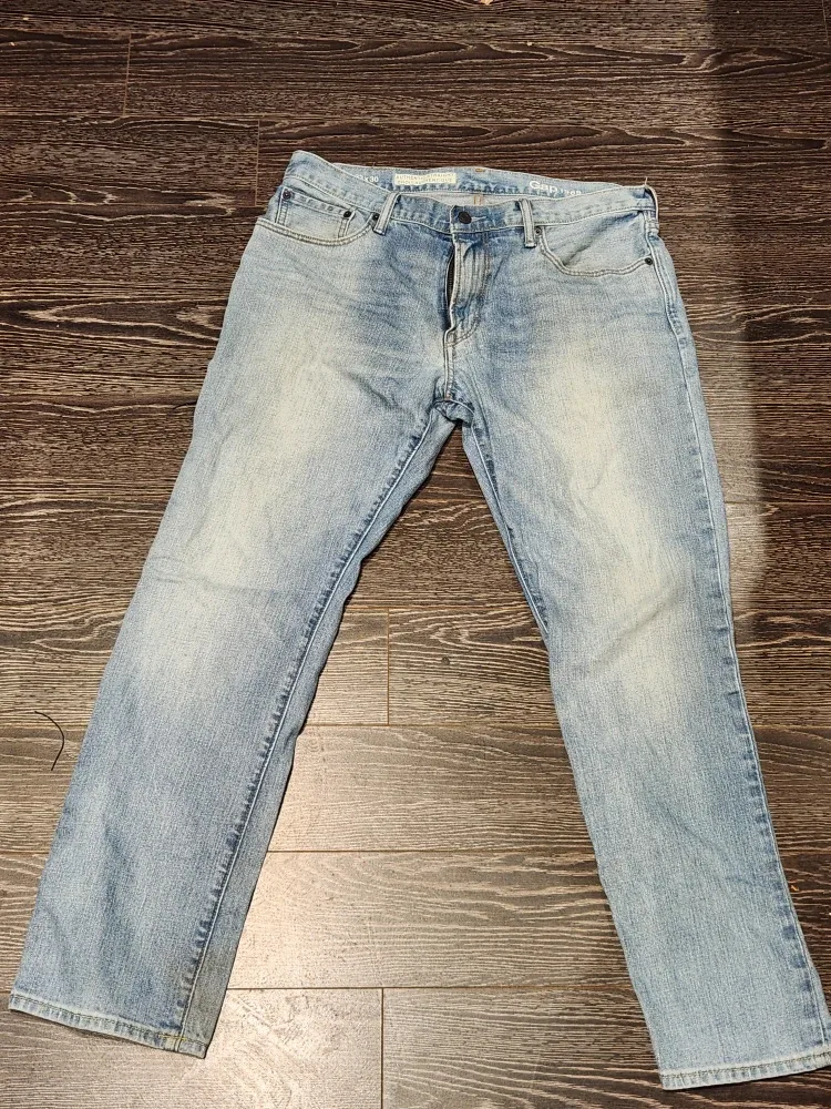Mint Condition - Gap 1969 Authentic Straight Jeans 33x30