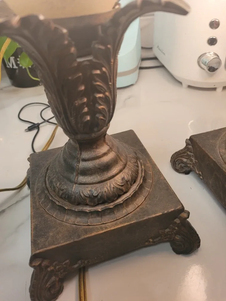 Pair of Vintage Style Table Lamps image indicator(4)