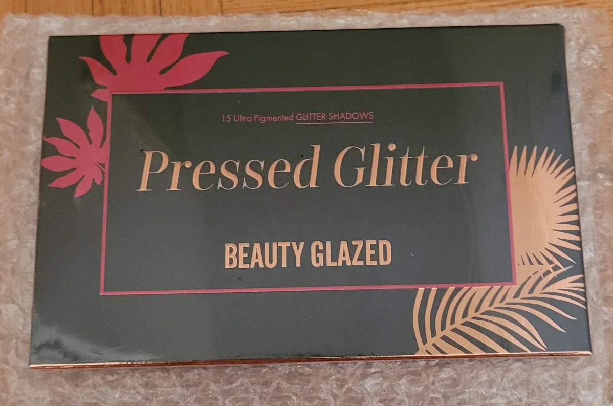 Beauty Glazed Pressed Glitter Eyeshadow Palette🥕🎯