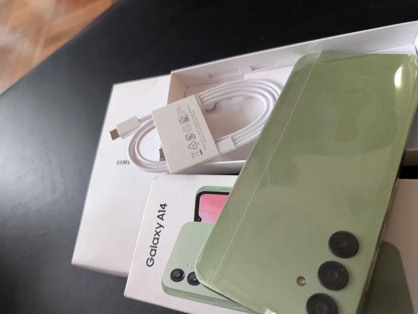 Samsung Galaxy A14 Light Green - BRAND NEW image indicator(6)