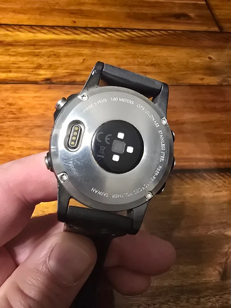 Garmin Fenix 5S Plus GPS Watch image indicator(3)