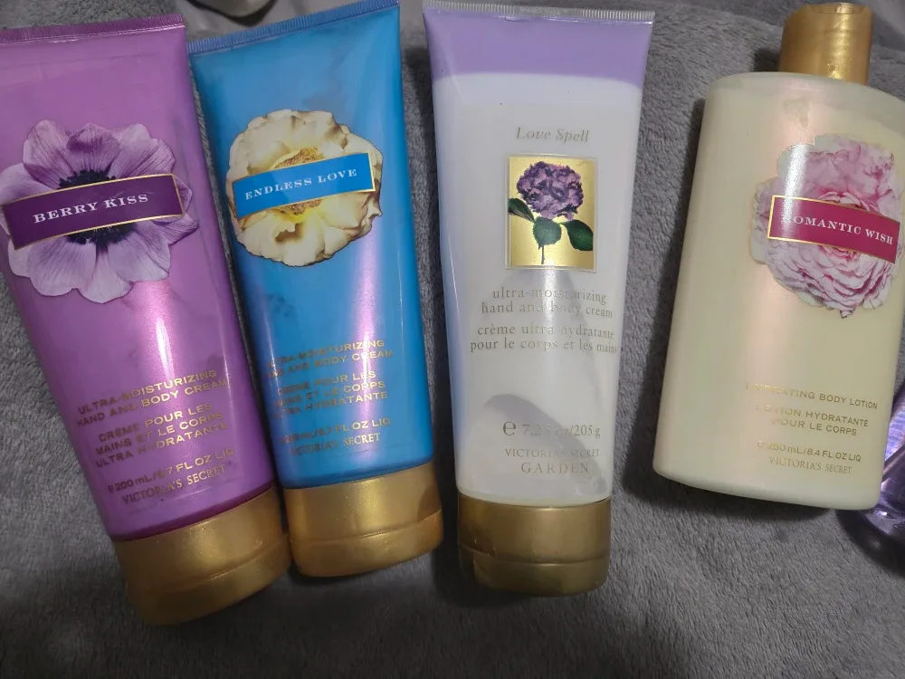 Victoria Secret body lotions and Sprays image indicator(5)