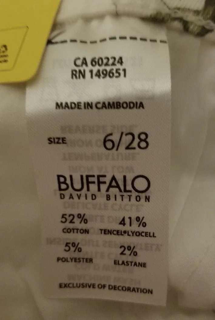 NWT  Buffalo David Bitton Floral Ankle Skinny image indicator(6)