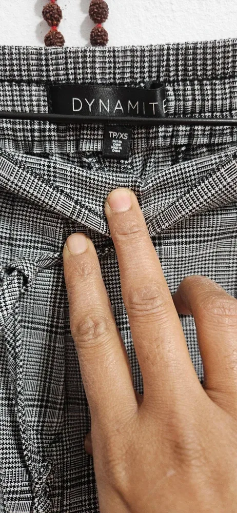 Dynamite Plaid Pants - Size XS image indicator(4)