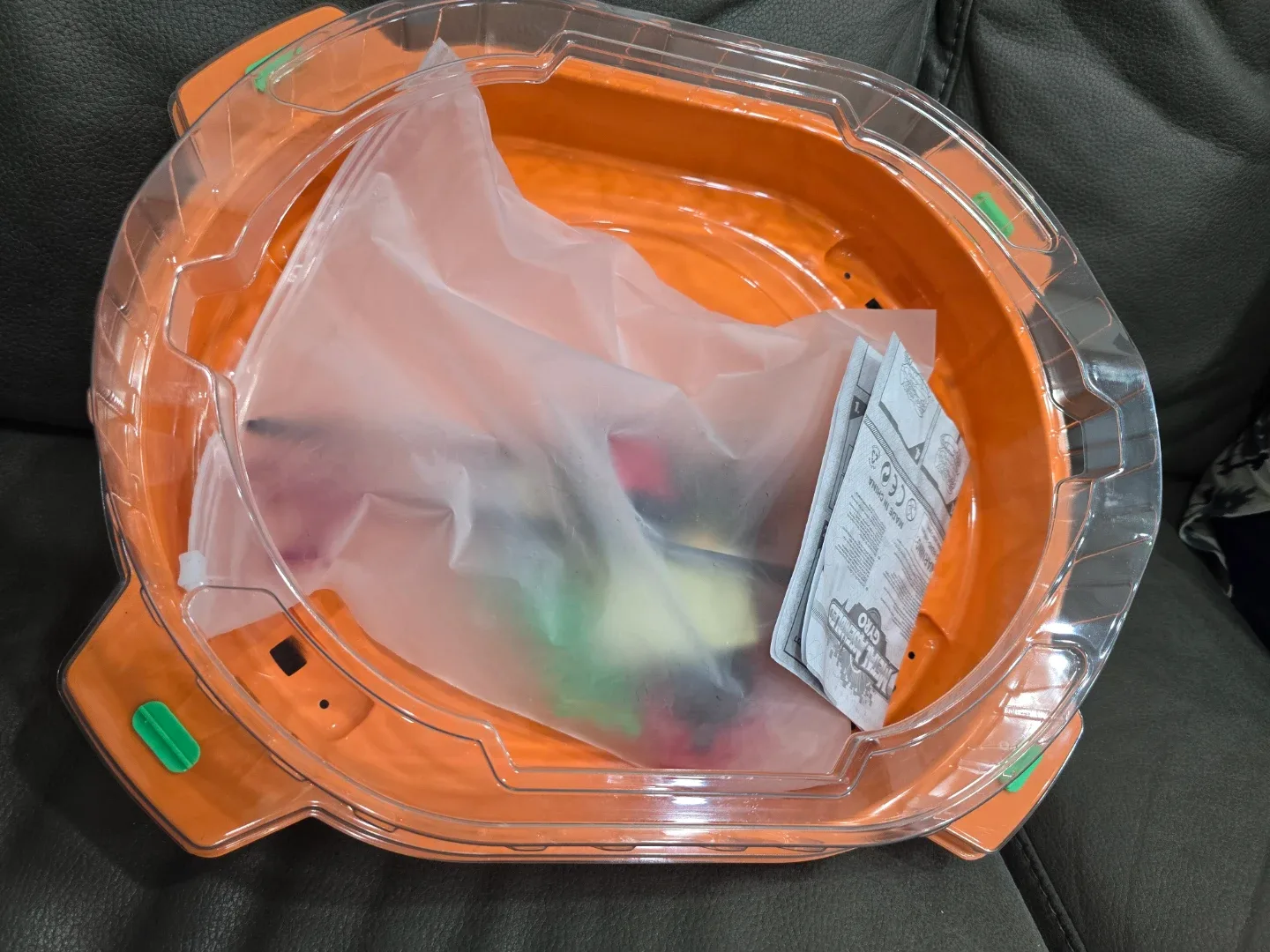 Beyblade Burst Stadium with 2 Launchers image indicator(5)