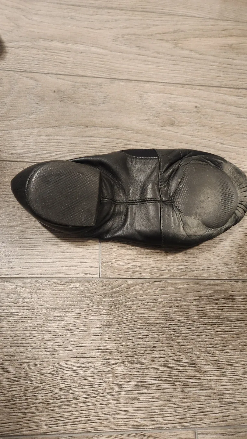 Black Leather Jazz Dance Shoes image indicator(2)