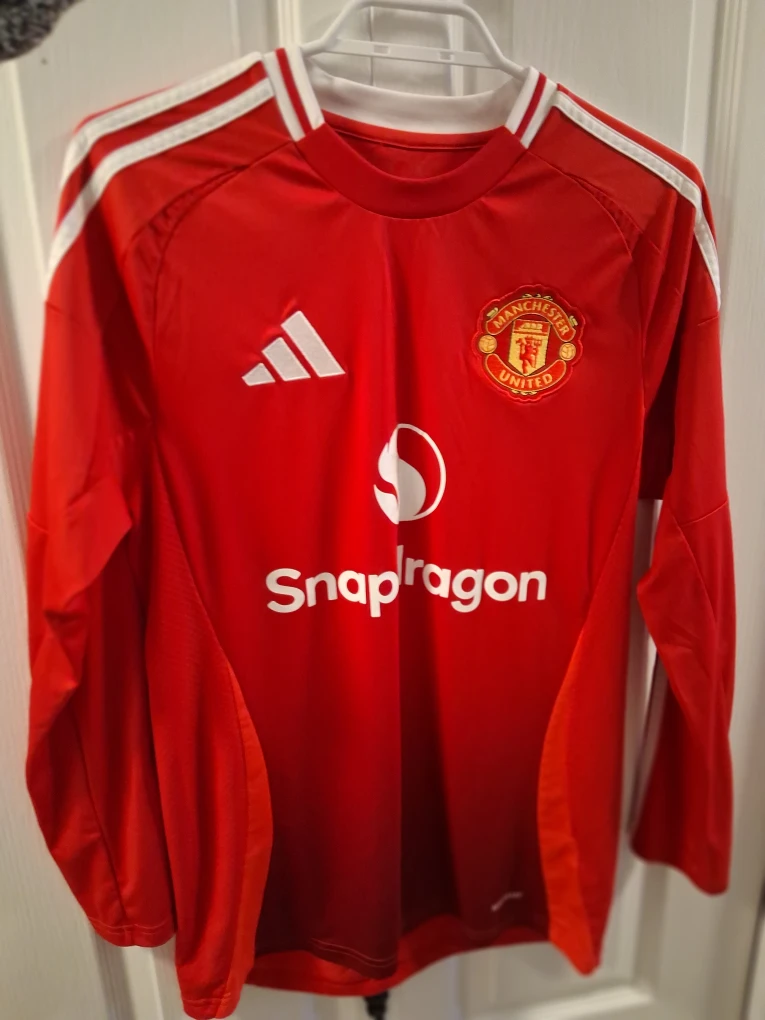 Adidas Manchester U Long Sleeve Jersey - Size S (fits M too)