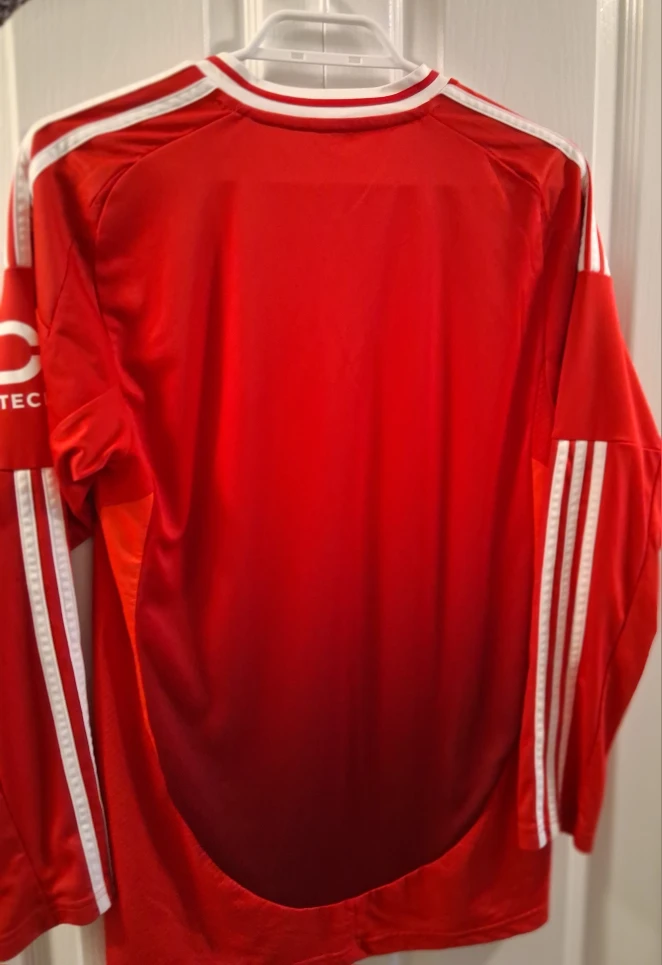 Adidas Manchester U Long Sleeve Jersey - Size S (fits M too) - photo 2