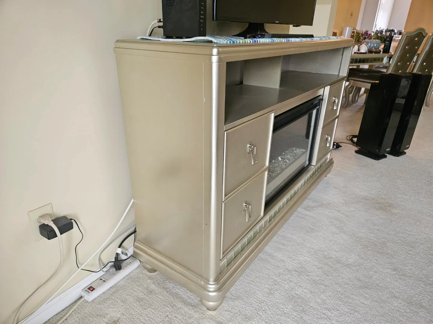 Fireplace TV Stand image indicator(3)