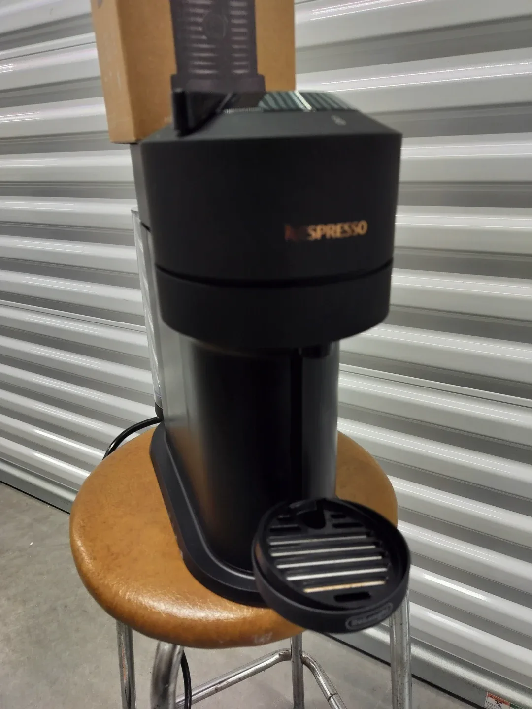 Nespresso Vertuo Next Coffee & Espresso Maker image indicator(8)