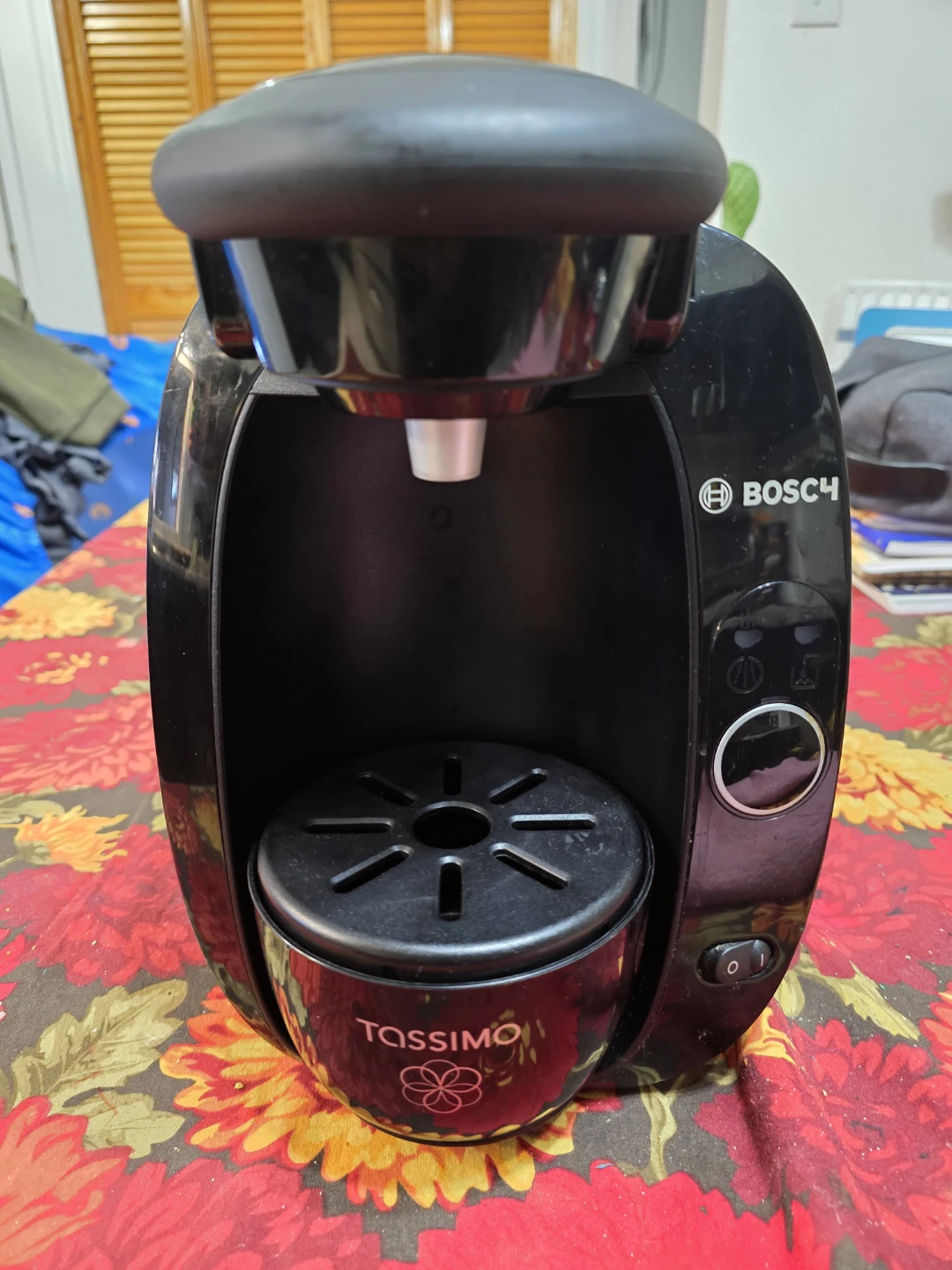 Bosch Tassimo Coffee Machine - photo 2