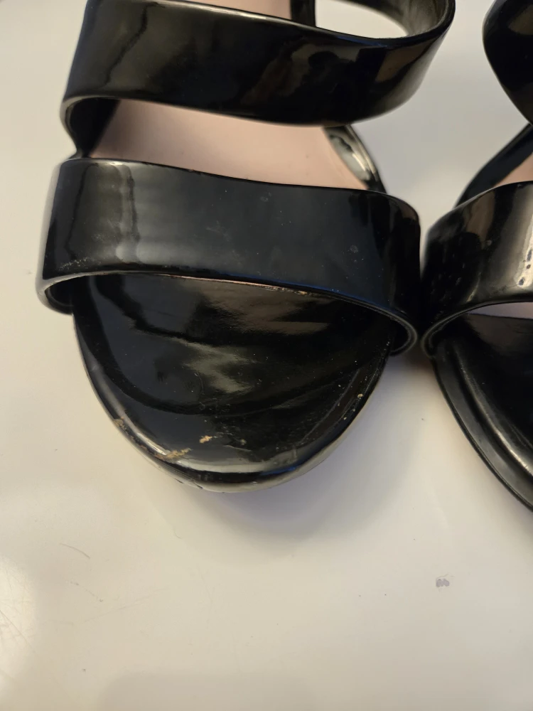 Aldo Black Heels, Size 9 - photo 5