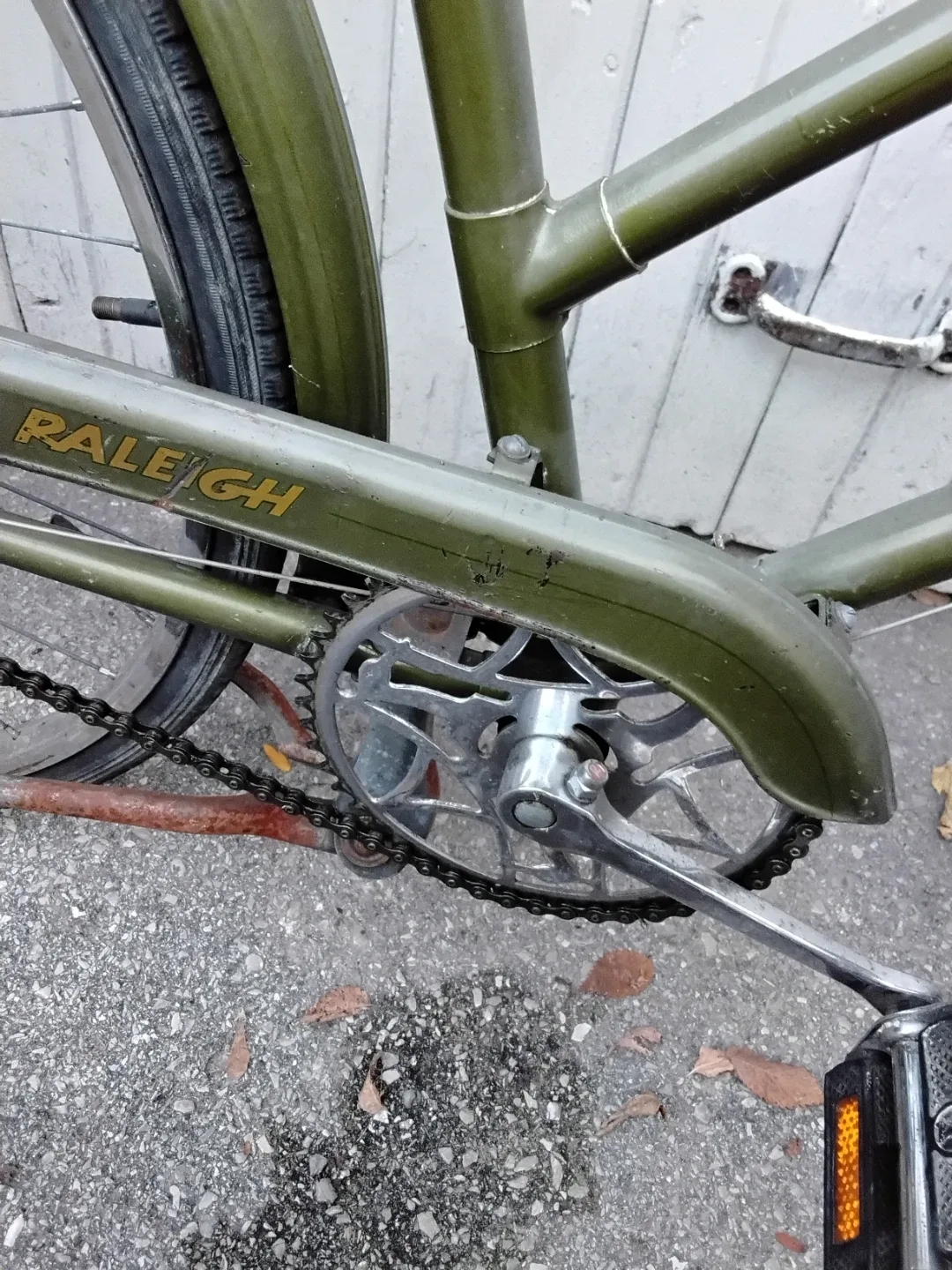 Raleigh Superbe Bicycle - Olive Green (1970s) 🚲 🚵‍♀️ 🚴‍♂️ image indicator(3)