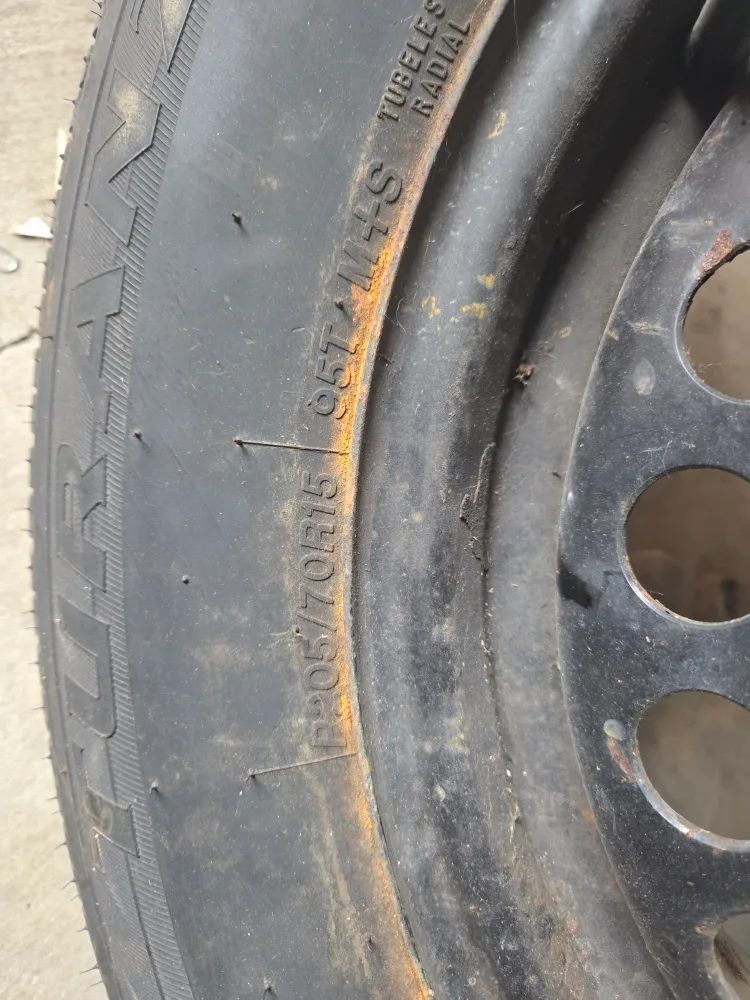 Brand New Bridgestone P205/70R15 Tire image indicator(4)