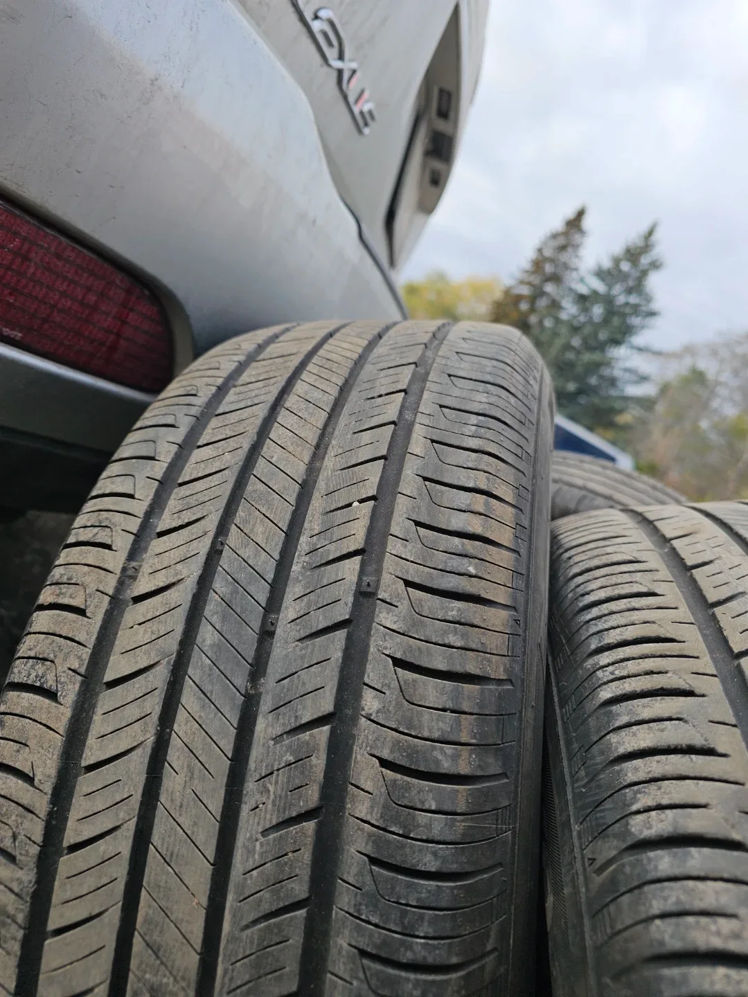 4x Hankook Kinergy GT 205/60R16 92H Tires image indicator(5)