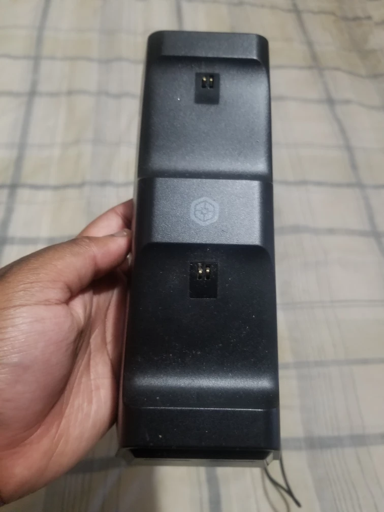 Razer PS4 Controller Charging Stand - photo 2