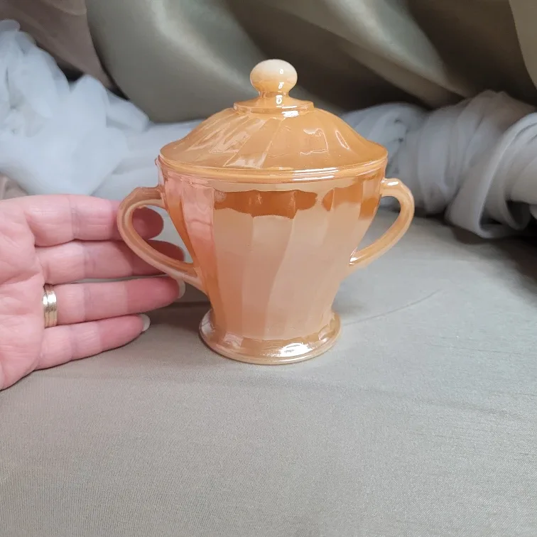 Anchor Hocking Fire-King Peach Lustre sugar bowl with lid image indicator(2)