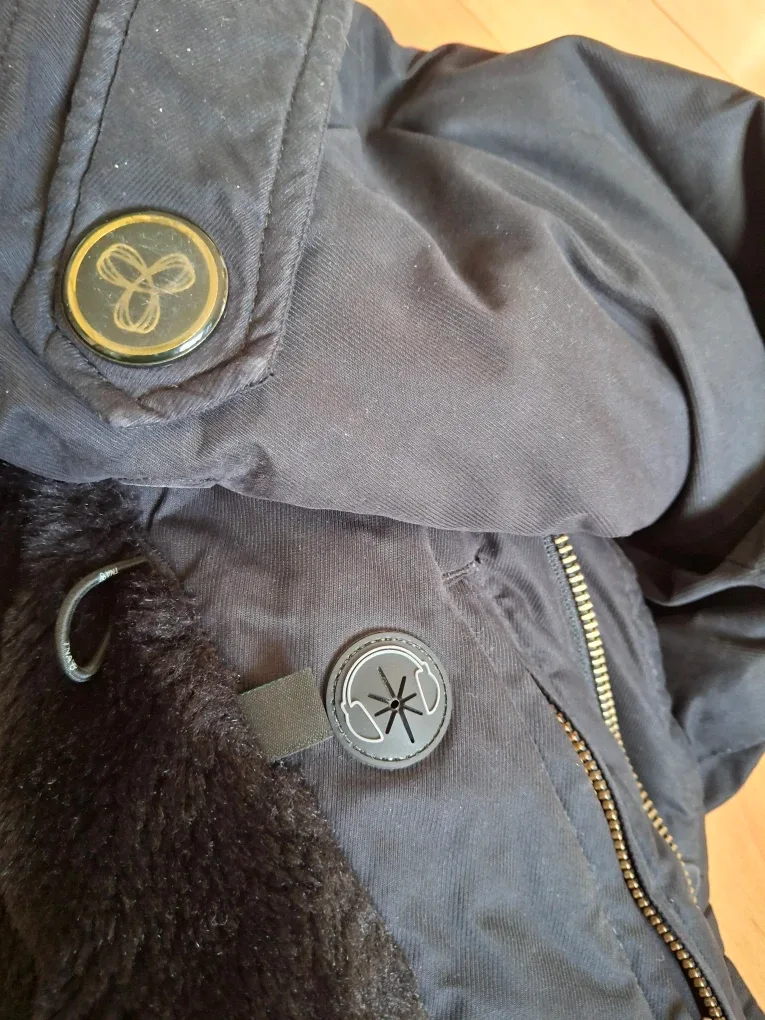 TNA Black Winter Parka image indicator(5)