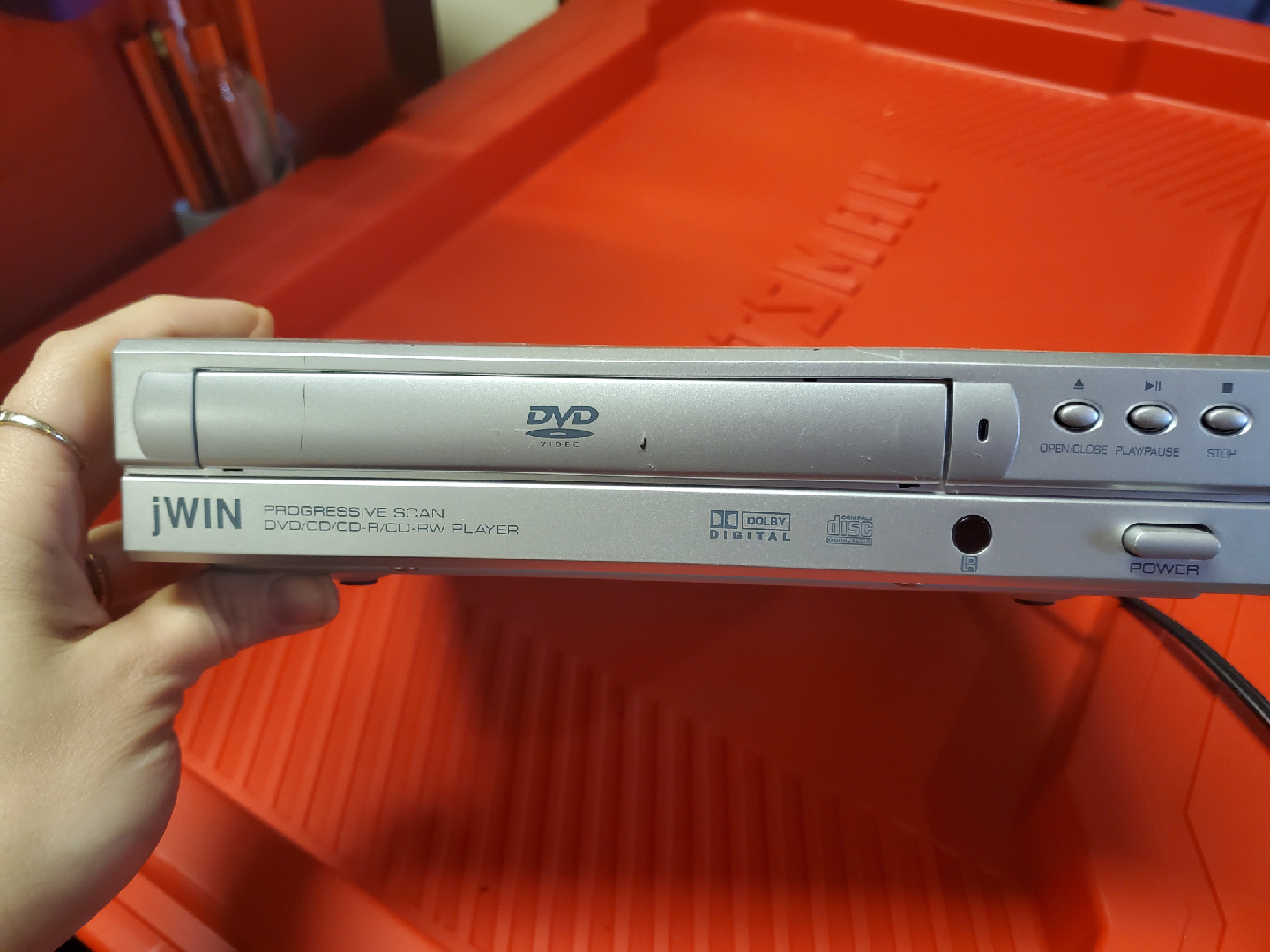 jWIN Progressive Scan DVD/CD/CD-R/CD-RW Player