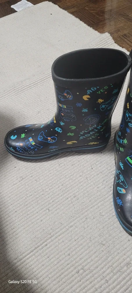 George Kids Rain Boots - Size 3 image indicator(2)