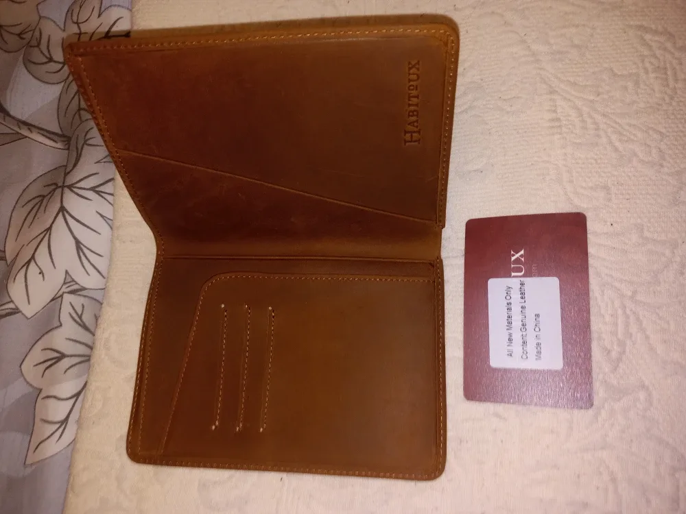 Habitoux RIFD Blocking Passport Cards Cash Wallet - Leather