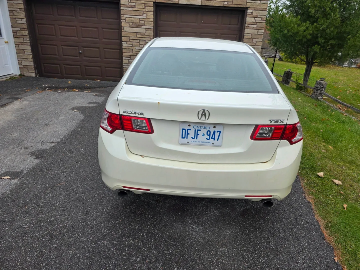 Acura TSX White Sedan image indicator(4)