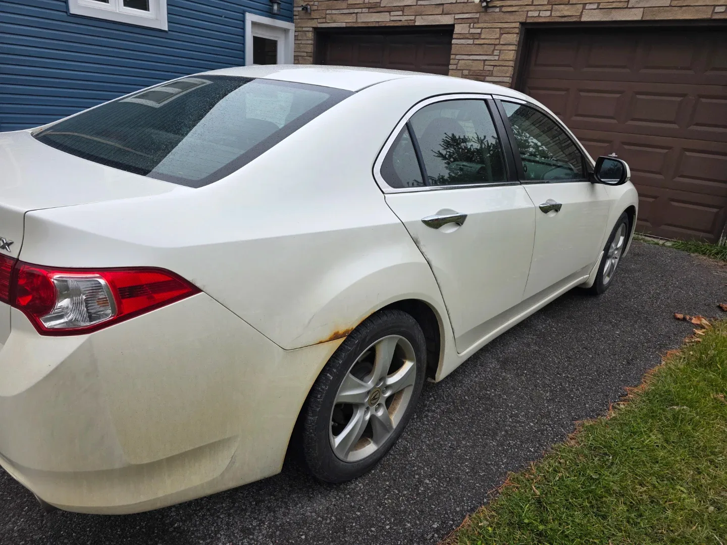 Acura TSX White Sedan image indicator(5)