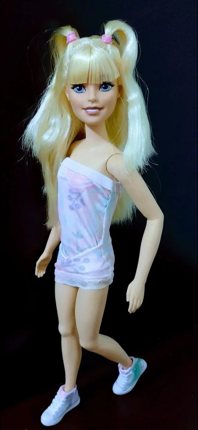 My First Barbie Doll & Extra Outfit. image indicator(3)