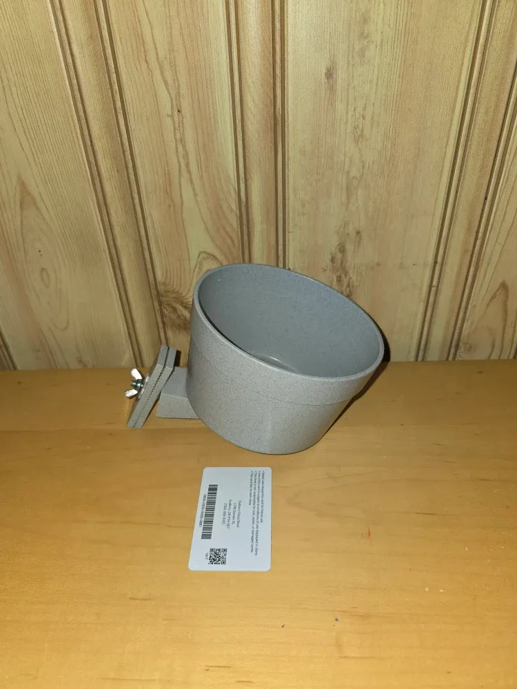 Animal dish for crate