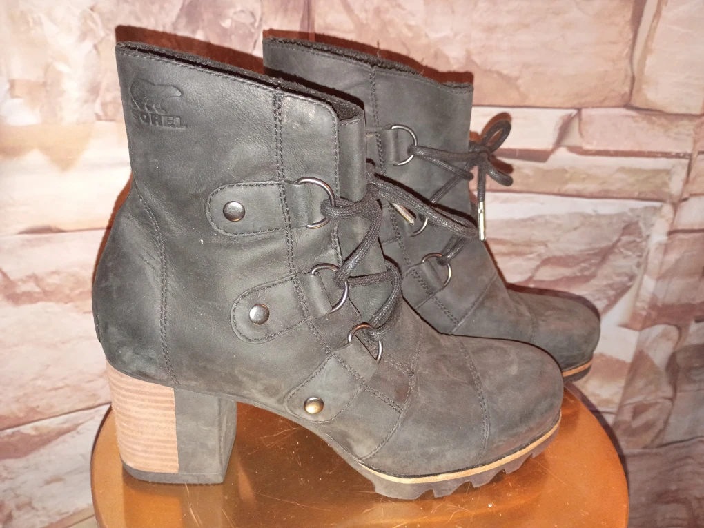Sorel Black Leather Heeled Ankle Boots sz 9 - photo 5
