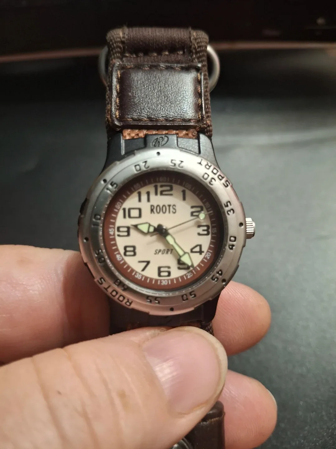 Roots Sport Watch with Compass image indicator(4)