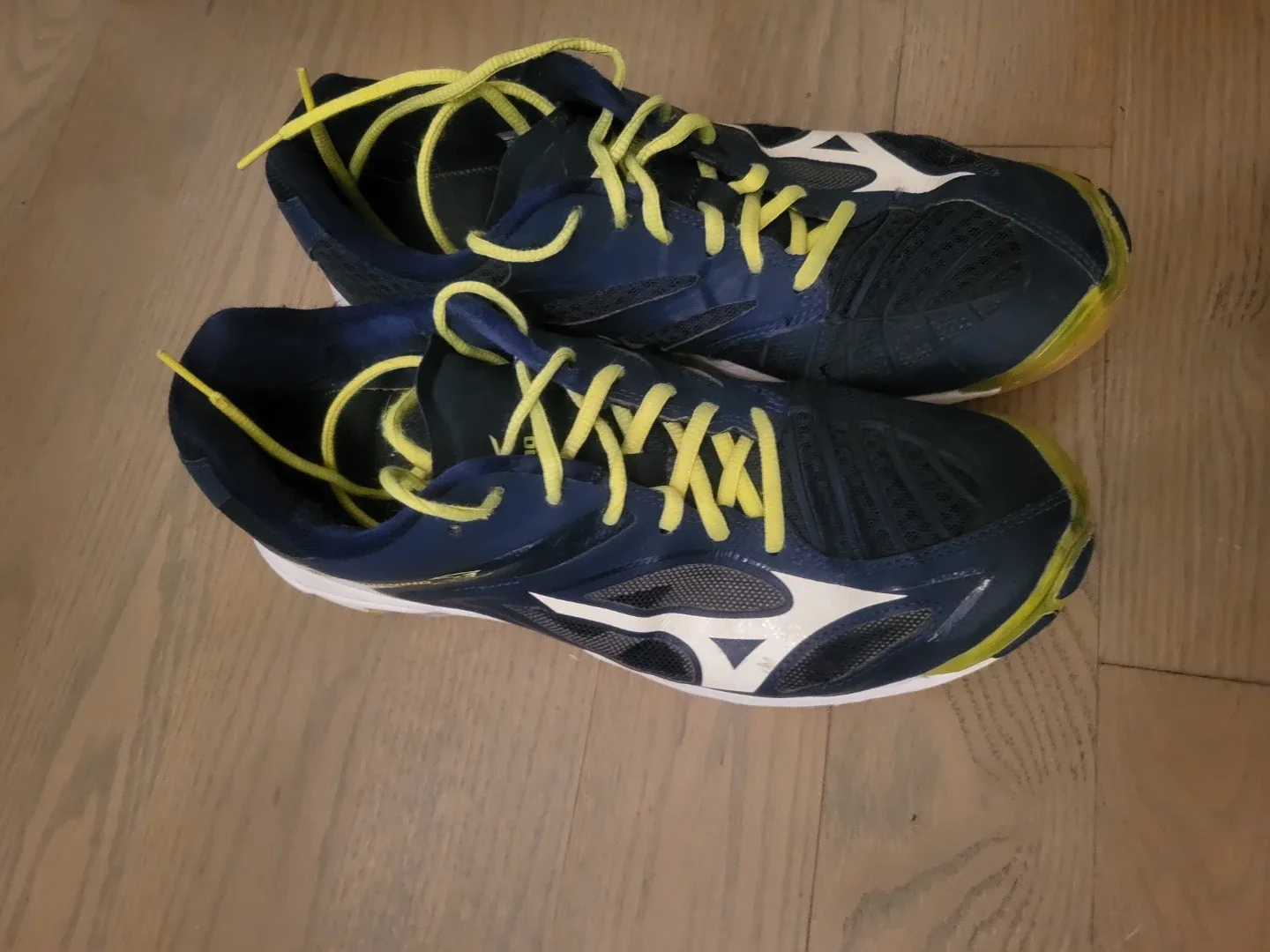 Mizuno Wave Lightning Z3s Volleyball Shoes 9.5US image indicator(2)