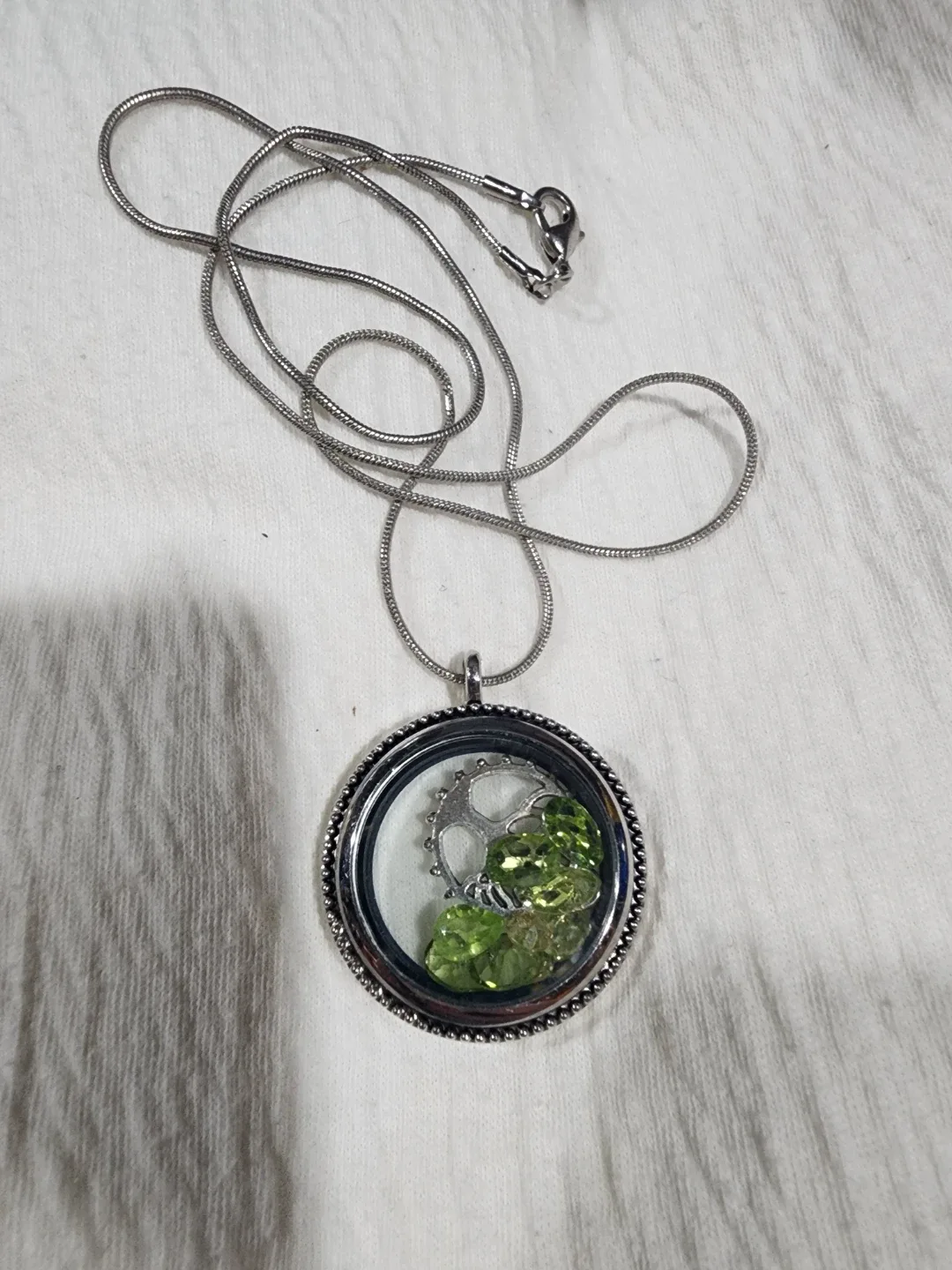 Necklaces image indicator(8)