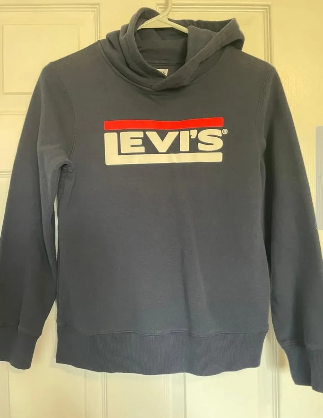 Fila & Levi's Hoodies - Age 10 to 12 image indicator(3)