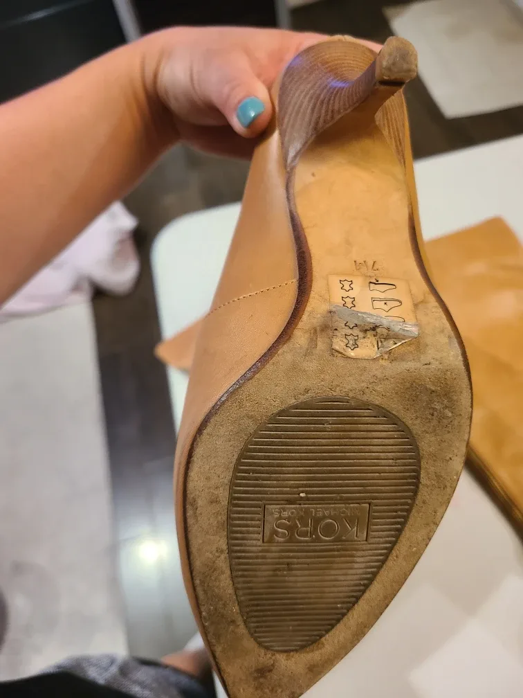 Michael kors Tan Leather Knee-High Heel Boots image indicator(8)