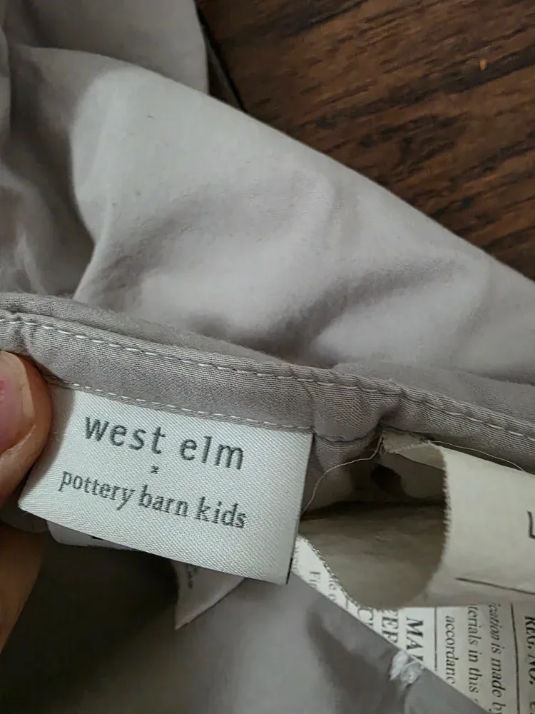 West Elm Pottery Barn Kids Quilt - 50x36 image indicator(3)