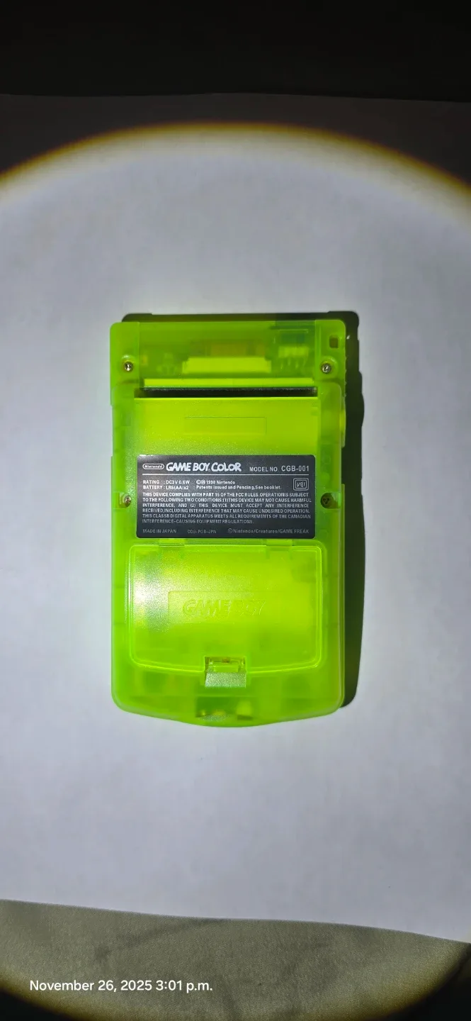 Nintendo Game Boy Color - Atomic Purple image indicator(2)