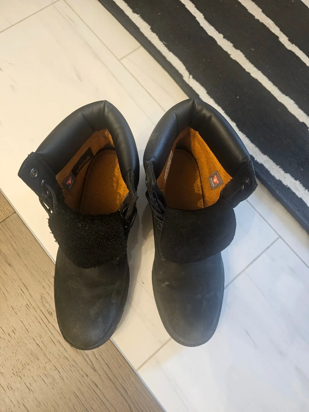 Timberland Black Boots - Size 8 image indicator(5)