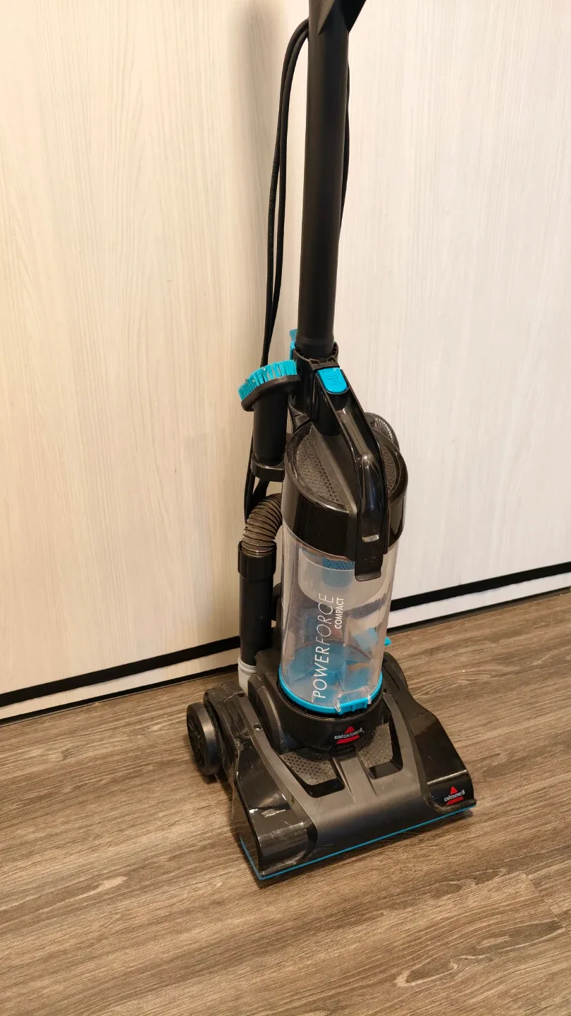 Bissell Power Force Compact Vacuum Bagless