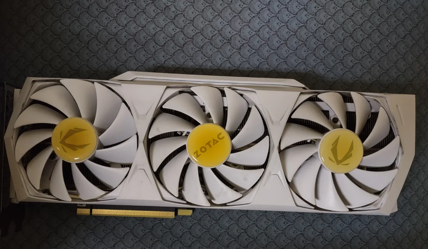 ZOTAC GeForce RTX 3080 Graphics Card - White Edition image indicator(2)