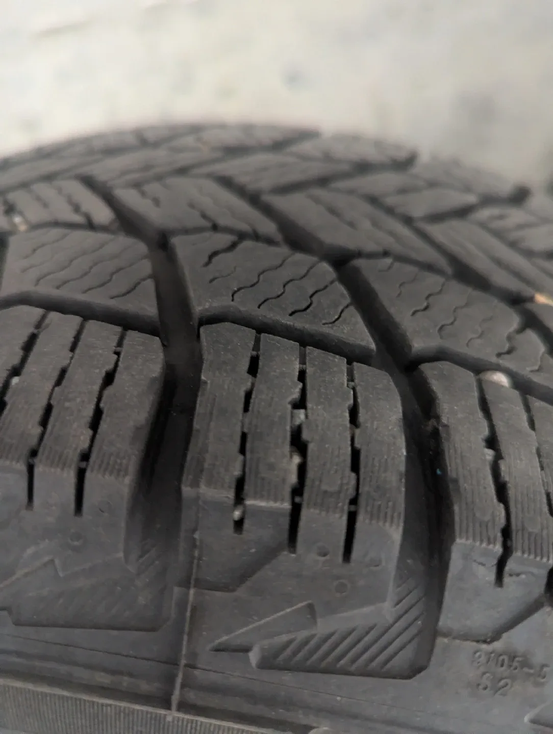 Honda Civic winter tires on Honda rims image indicator(4)