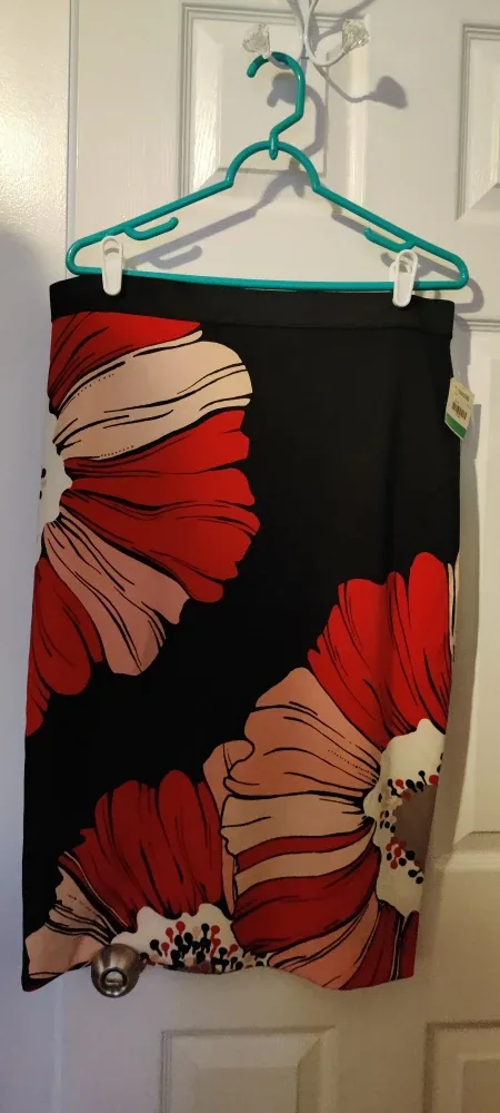 Floral Pencil Skirt Size L