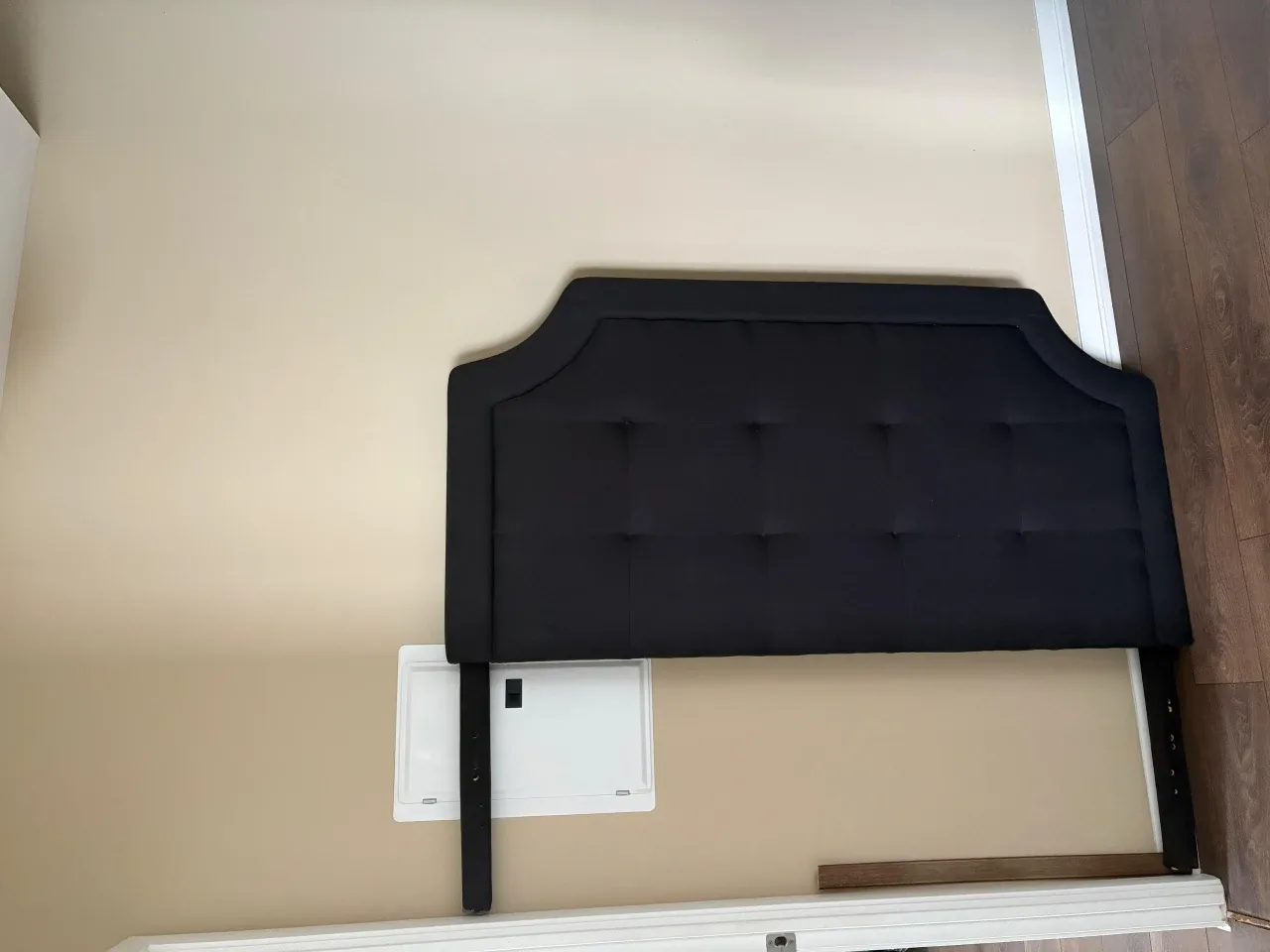 Black Queen Headboard image indicator(2)