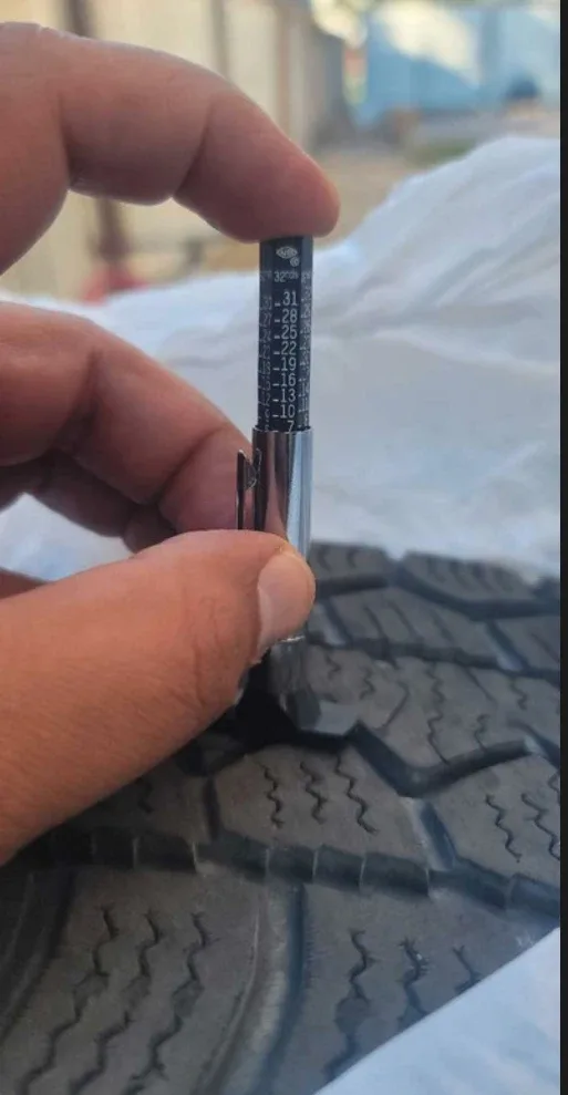 225 60 18 Eagle Enforcer All Weather Tires - Set of 4 image indicator(8)