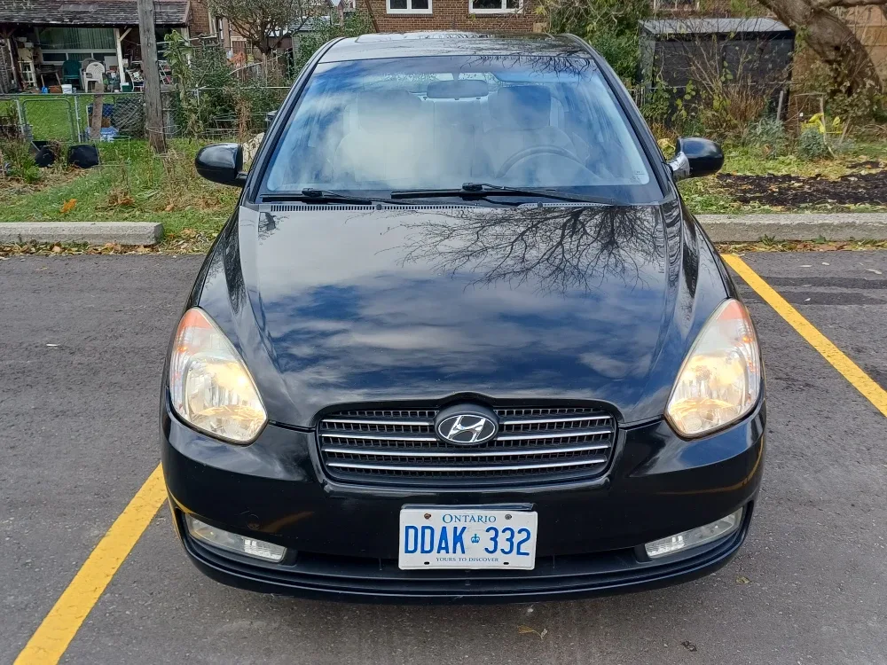2011 Hyundai Accent - sedan