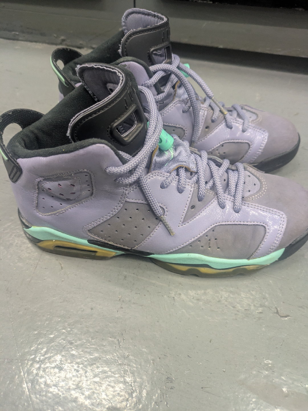 Jordan 6 Retro Iron Purple Bleached Turquoise Size 7Y