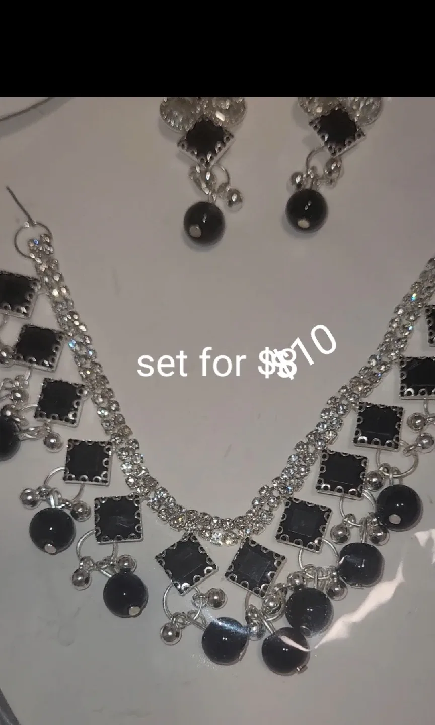 Fashion Jewellery Set image indicator(4)