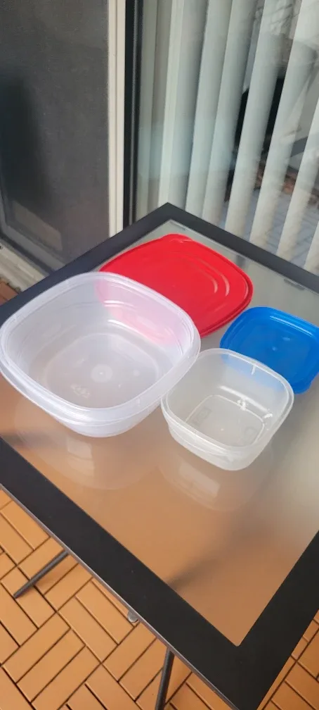 Rubbermaid TakeAlongs Containers image indicator(2)