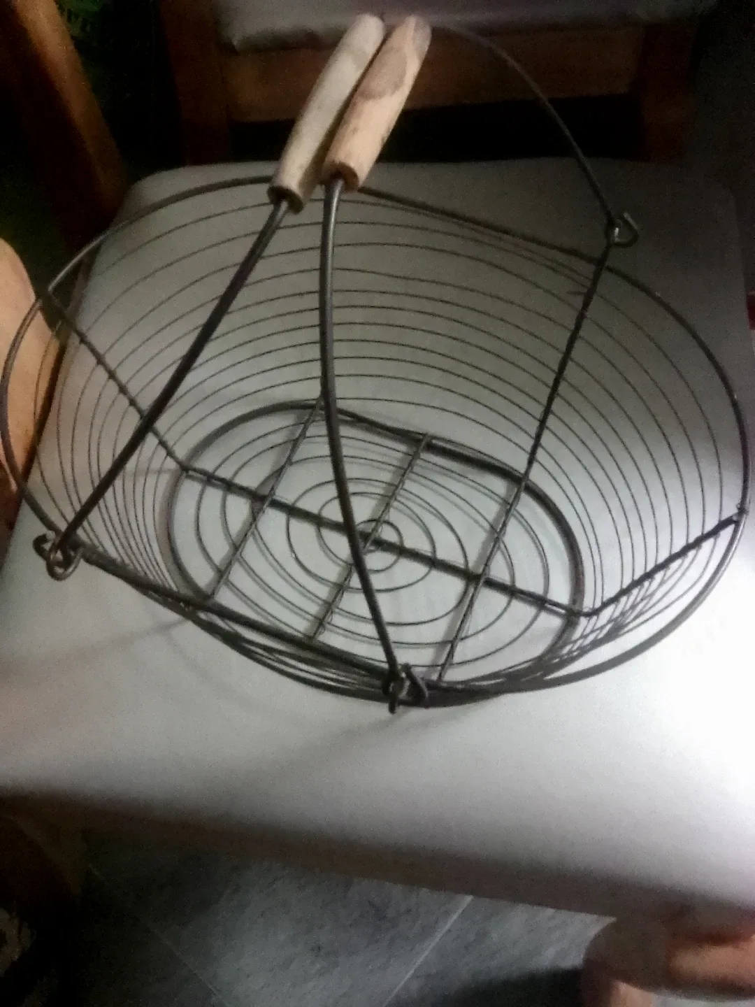 Vintage Wire Egg Basket with Wooden Handles 🥕 thumbnail