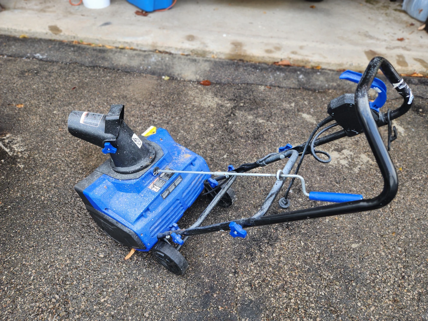 Snow Joe Electric Snow Thrower